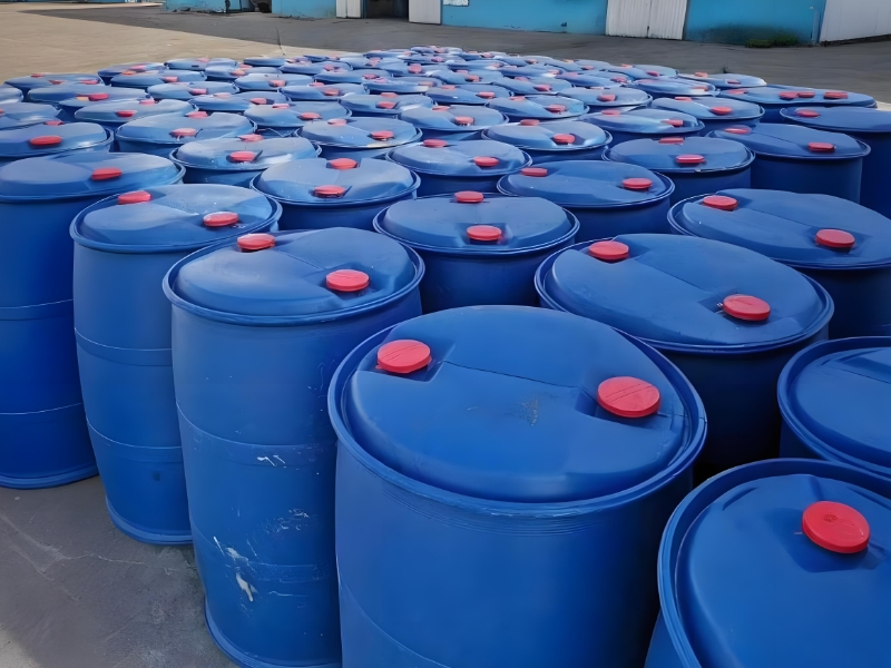 R12二氯二氟甲烷貯存現(xiàn)場(chǎng)