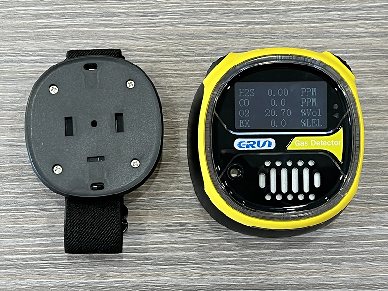 贏潤集團成功研發(fā)超低功耗腕帶式四合一氣體檢測儀！